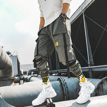 Laden Sie das Bild in den Galerie-Viewer, LAPPSTER Männer Bänder Streetwear Cargo Hosen 2020 Herbst Hip Hop Joggers Hosen Overalls Schwarz Fashions Baggy Taschen Hosen
